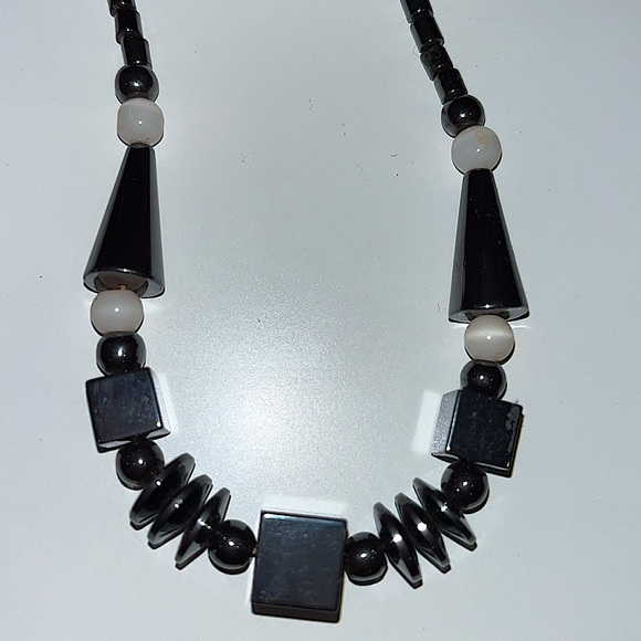 Necklace - Picture 2 of 3